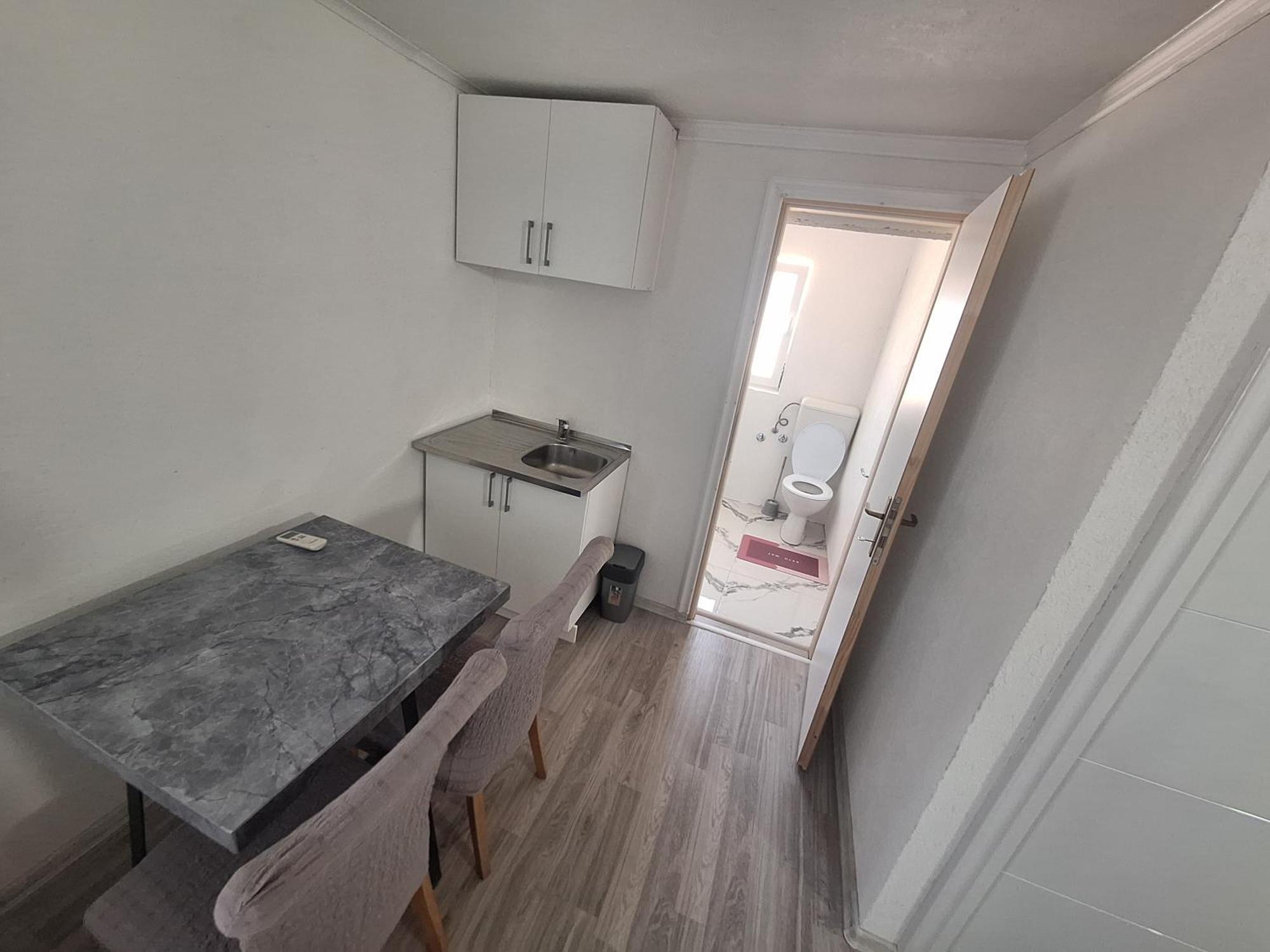 Fly & Stay Apartments Laktaši Eksteriør billede